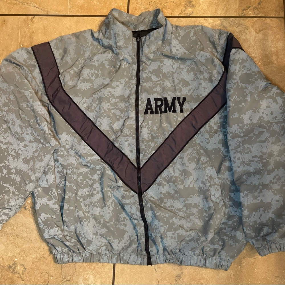 US Army  VTG IPFU PT Physical Fitness LARGE/REG Gray Full-Zip Windbreaker Jacket